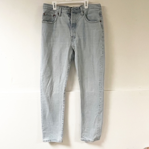 Levi's Denim - Levis 501 Straight Leg Light Wash Button Fly Jeans size 31